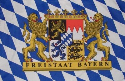 Fahne Bayern mit Freistaat Wappen 90 x150 cm 
